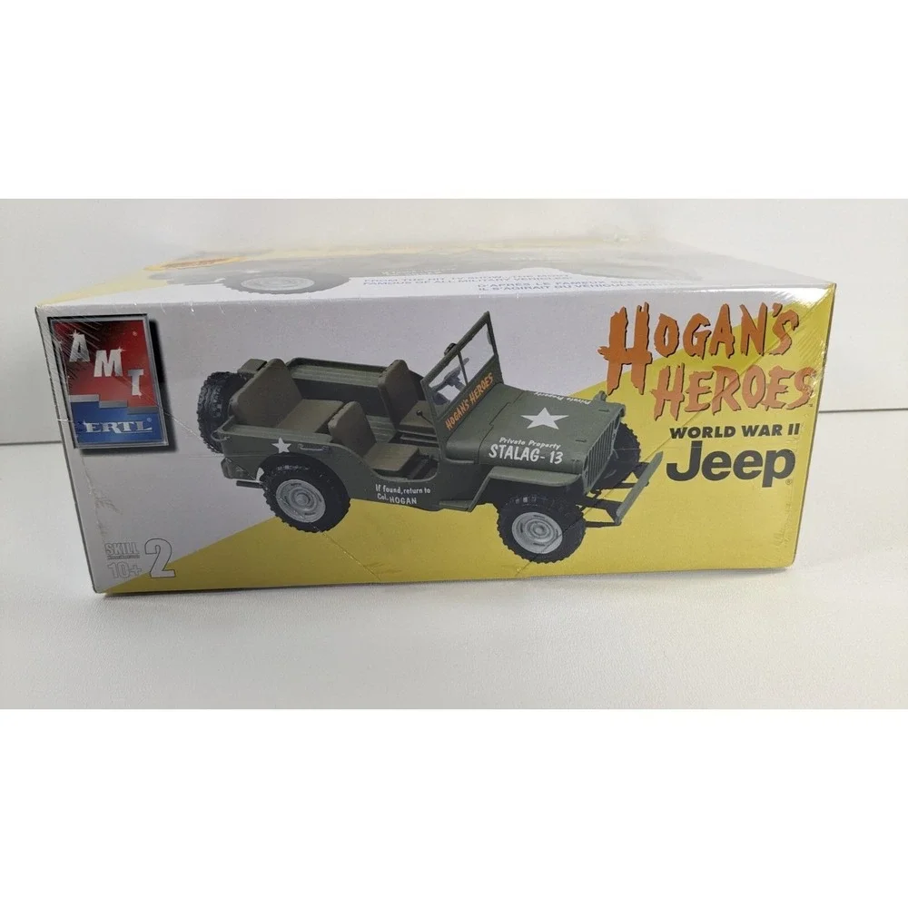 AMT Ertl Hogan's Heroes World War II Jeep 1/25 Scale Model Kit 31752 Sealed